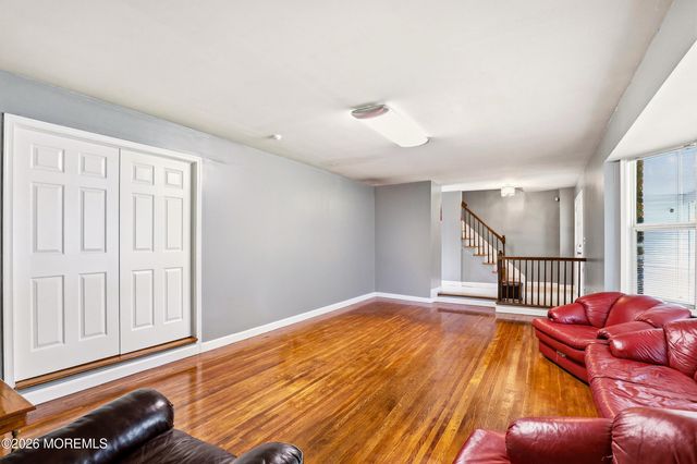 1 Zimm Lane, Jackson, NJ 08527
