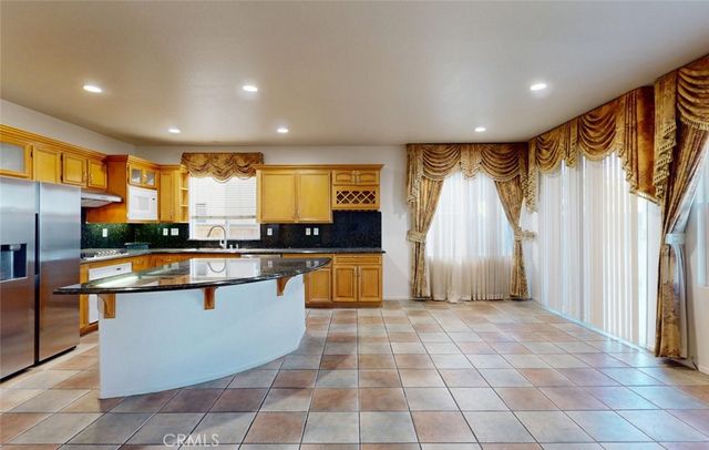 19 Sorbonne, Westminster, CA 92683