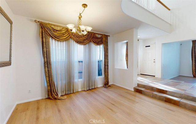 19 Sorbonne, Westminster, CA 92683