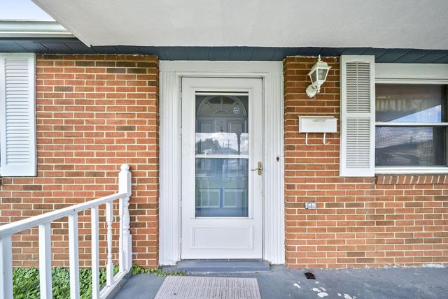 839 Bradwell Drive, Columbus, OH 43207