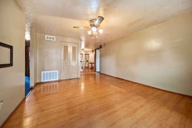 839 Bradwell Drive, Columbus, OH 43207