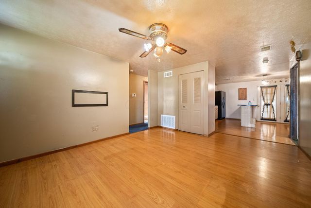 839 Bradwell Drive, Columbus, OH 43207