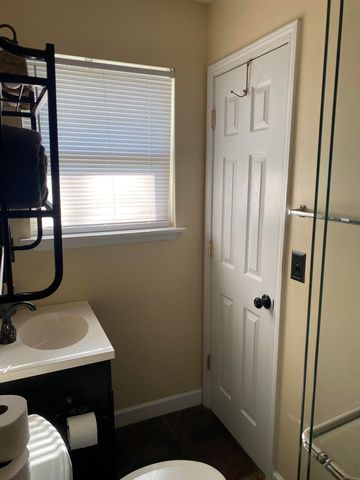 840 Blvd De L Orleans, Mary Esther, FL 32569