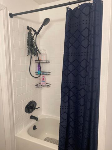 840 Blvd De L Orleans, Mary Esther, FL 32569