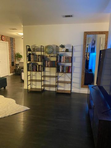 840 Blvd De L Orleans, Mary Esther, FL 32569