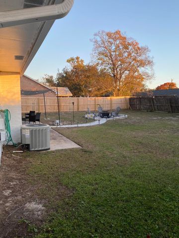 840 Blvd De L Orleans, Mary Esther, FL 32569