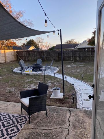 840 Blvd De L Orleans, Mary Esther, FL 32569