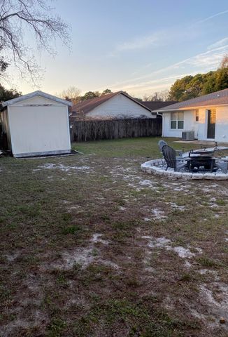 840 Blvd De L Orleans, Mary Esther, FL 32569