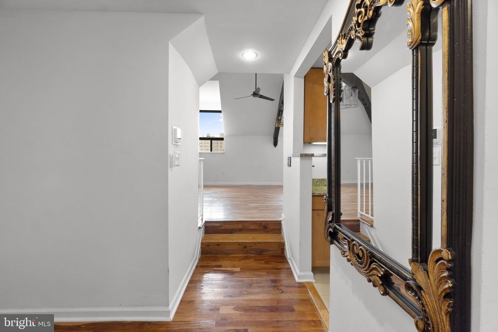 Image 11 of property listing at 1714 PARK AVE #512, Baltimore, MD 21217