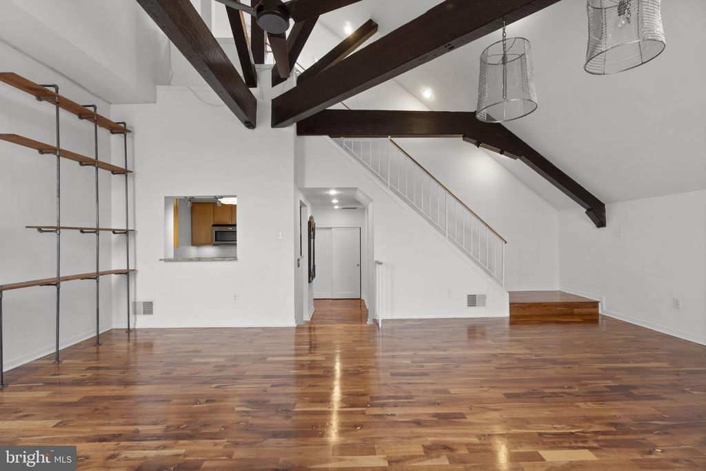 Image 18 of property listing at 1714 PARK AVE #512, Baltimore, MD 21217