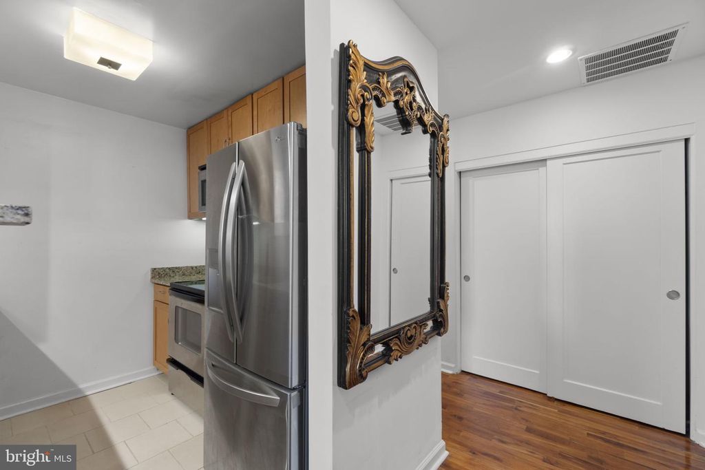 Image 23 of property listing at 1714 PARK AVE #512, Baltimore, MD 21217