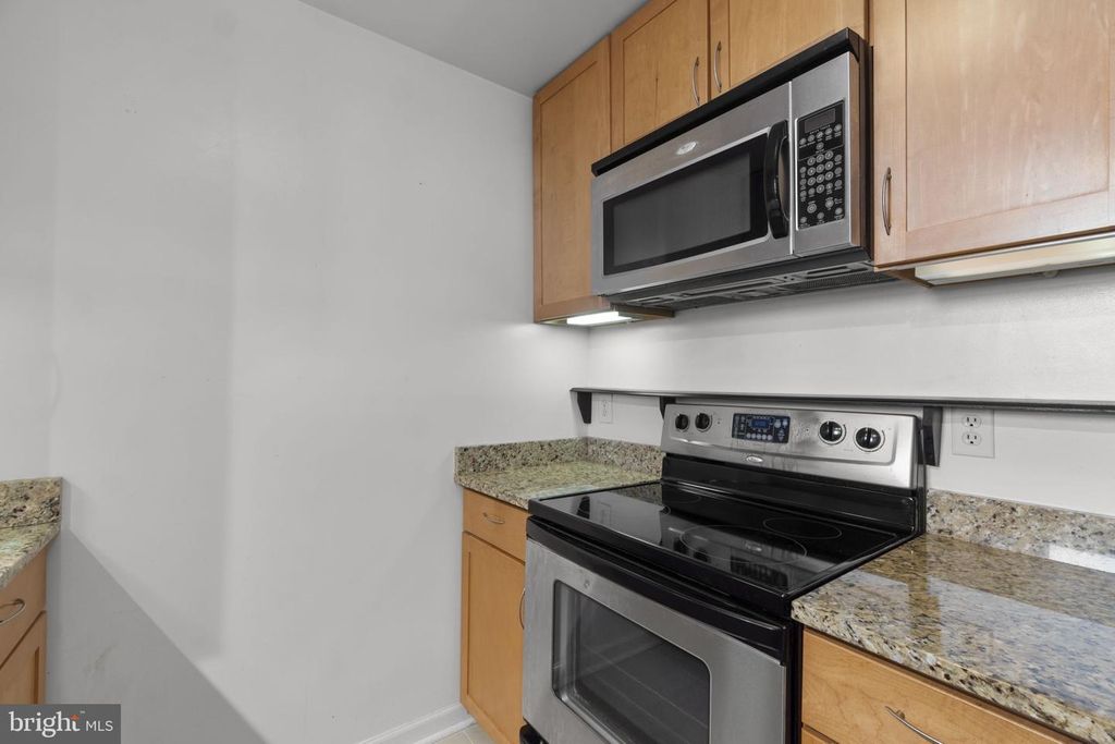 Image 24 of property listing at 1714 PARK AVE #512, Baltimore, MD 21217