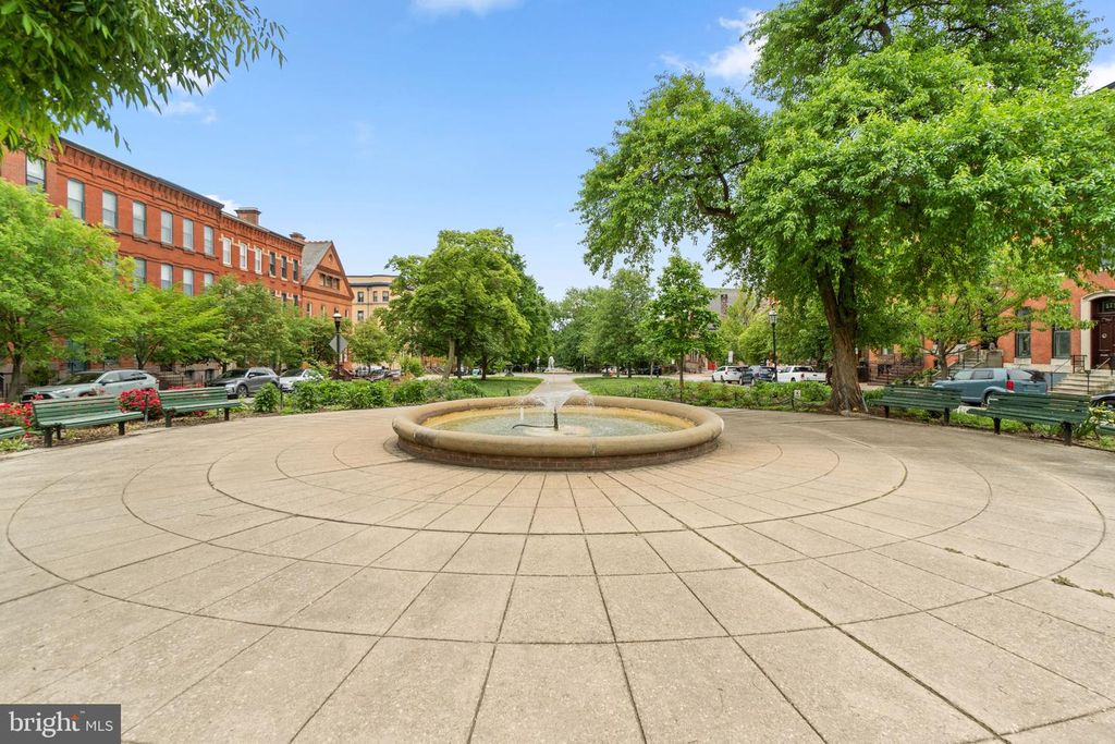 Image 37 of property listing at 1714 PARK AVE #512, Baltimore, MD 21217