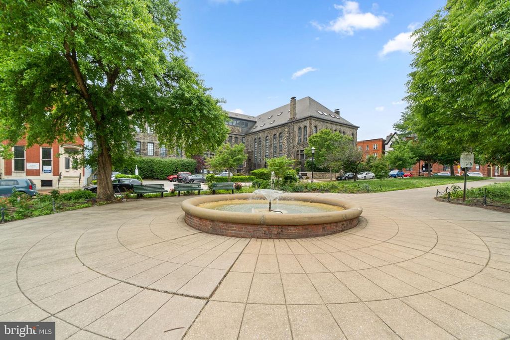 Image 38 of property listing at 1714 PARK AVE #512, Baltimore, MD 21217