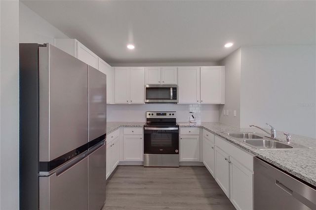 8633 SW 43RD TERRACE, Ocala, FL 34476