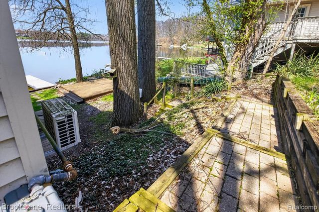 6571 Sherman Drive, Otter Lake, MI 48464