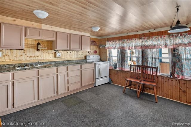 6571 Sherman Drive, Otter Lake, MI 48464