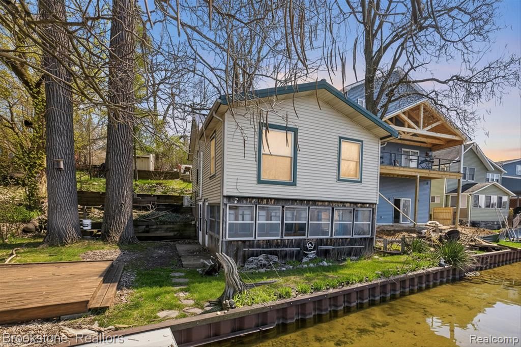 6571 Sherman Drive, Otter Lake, MI 48464