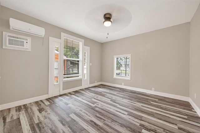 1511 Scharpe Street 2, Houston, TX 77023