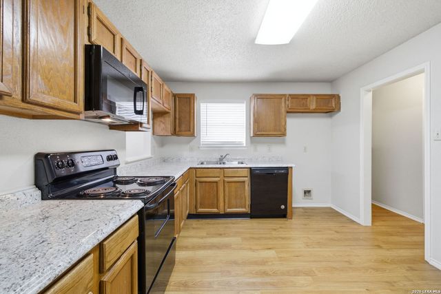 2713 LOCKWOOD LN, Schertz, TX 78154