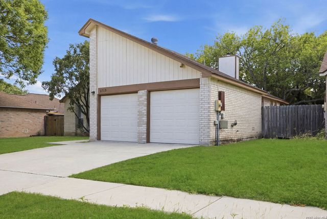 2713 LOCKWOOD LN, Schertz, TX 78154