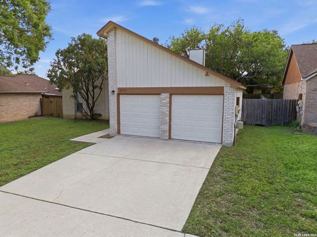 2713 LOCKWOOD LN, Schertz, TX 78154