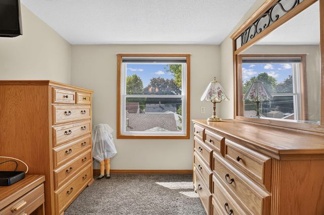 2030 Magoffin Avenue, Saint Paul, MN 55116