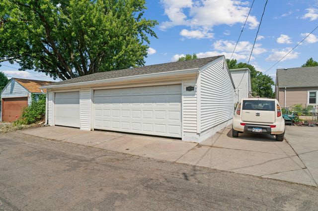 2030 Magoffin Avenue, Saint Paul, MN 55116