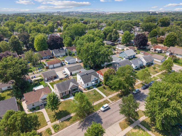 2030 Magoffin Avenue, Saint Paul, MN 55116