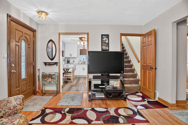 2030 Magoffin Avenue, Saint Paul, MN 55116