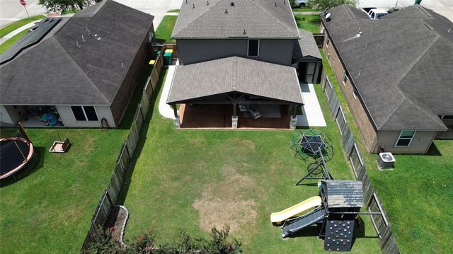102 Indigo Brush Drive, La Marque, TX 77568