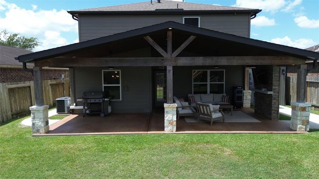 102 Indigo Brush Drive, La Marque, TX 77568