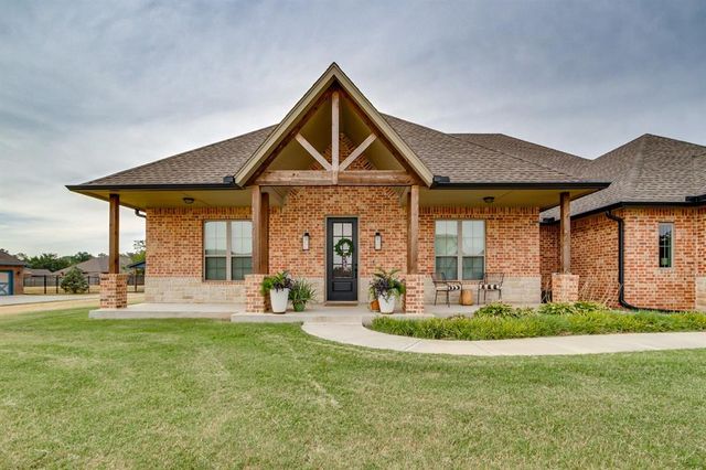 1408 W Harvard Way, Mustang, OK 73064