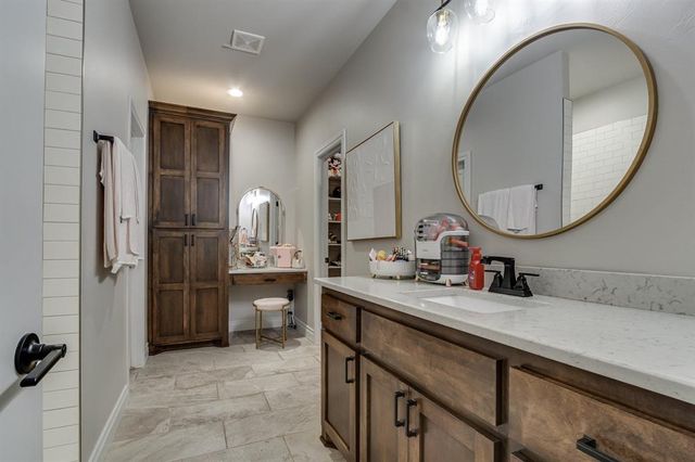 1408 W Harvard Way, Mustang, OK 73064