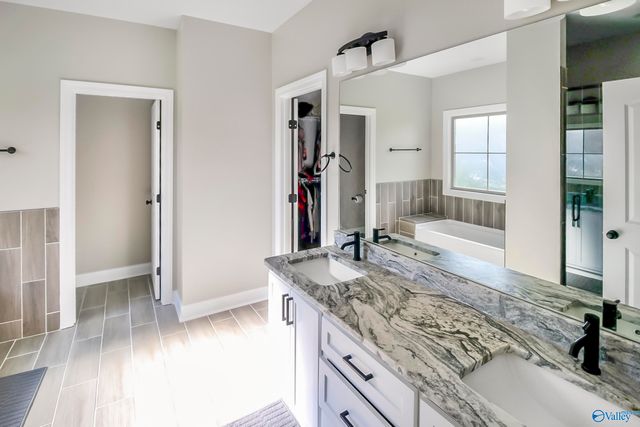 20658 Upper Fort Hampton Road, Elkmont, AL 35620
