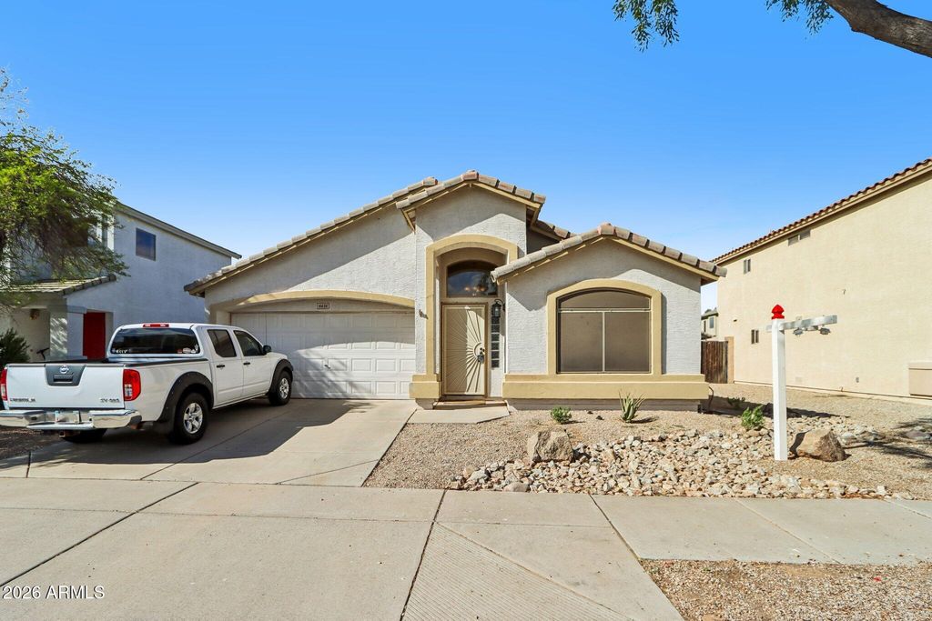 16636 W LATHAM Street, Goodyear, AZ 85338 — photo 3