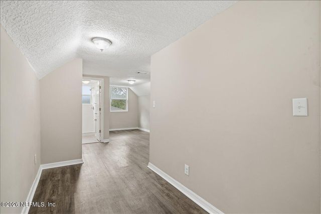 4135 HUDNALL Road, Jacksonville, FL 32207