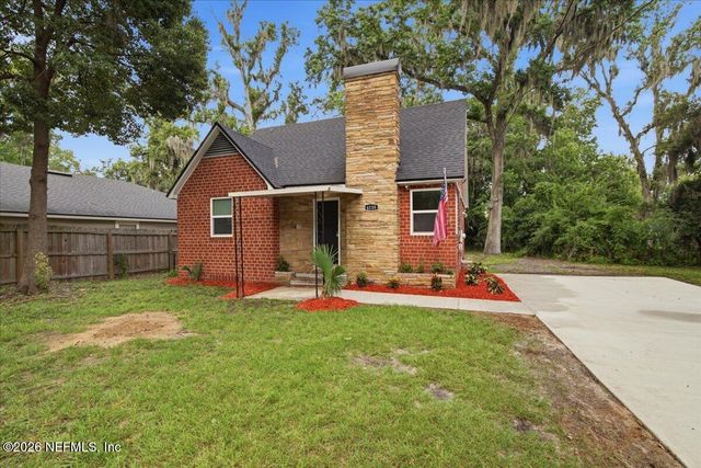 4135 HUDNALL Road, Jacksonville, FL 32207