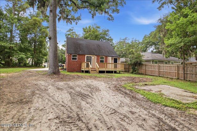 4135 HUDNALL Road, Jacksonville, FL 32207