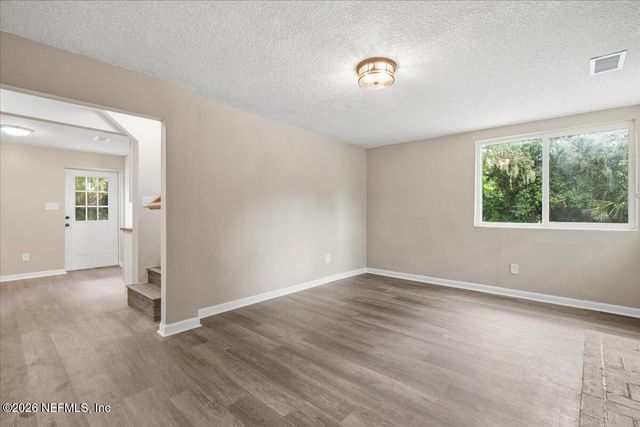 4135 HUDNALL Road, Jacksonville, FL 32207