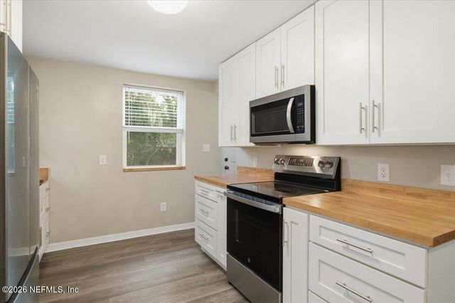 4135 HUDNALL Road, Jacksonville, FL 32207