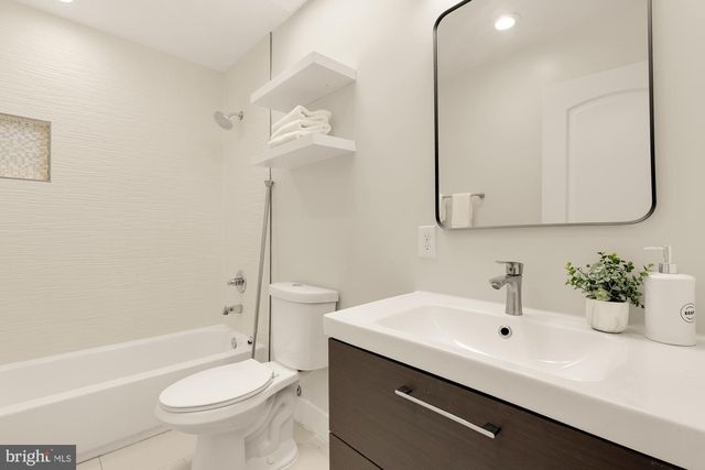 1236 OWEN PL NE, Washington, DC 20002