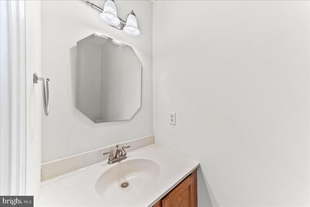 2 MORNINGSIDE CT, West Grove, PA 19390