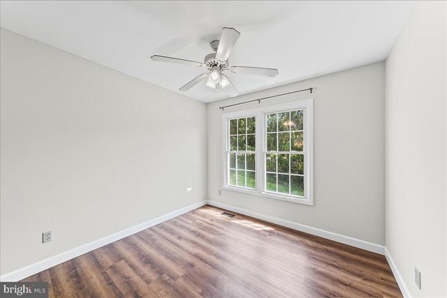 2 MORNINGSIDE CT, West Grove, PA 19390