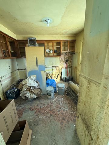 1848 Garfield Avenue, Lincoln Park, MI 48146