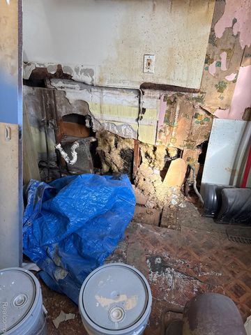 1848 Garfield Avenue, Lincoln Park, MI 48146