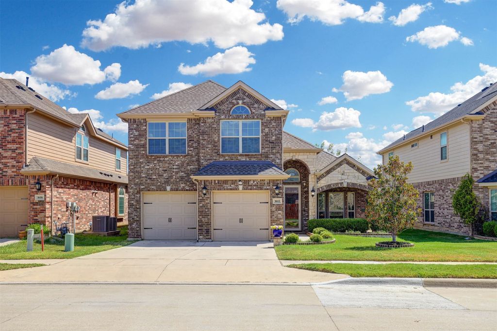 1612 Scarlet Crown Drive, Fort Worth, TX 76177 — exterior