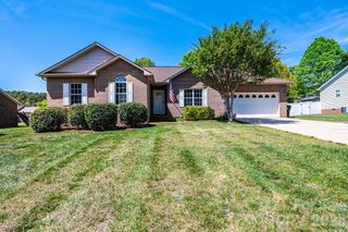 2000 Summerfield Circle, Conover, NC 28613