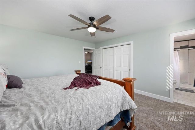 466 Carriage Ln, Twin Falls, ID 83301