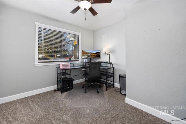 466 Carriage Ln, Twin Falls, ID 83301